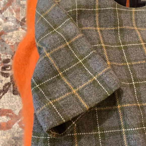 BANANA REPUBLIC woman’s wool top. Size L - Picture 2 of 5